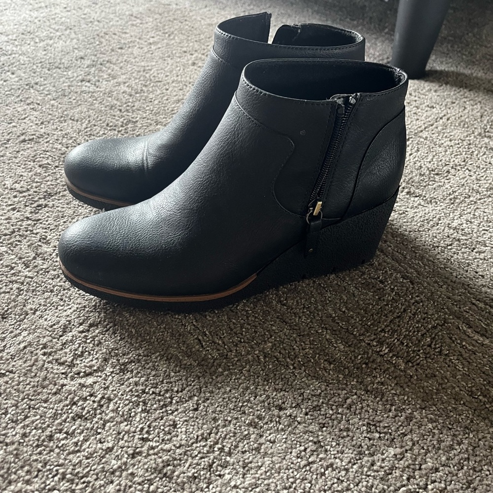 Dr Scholl’s Black Leather Bianca Wedge Bootie size 9NWOB
